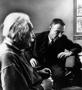 Альберт Энштейн, физик (retro-vintage-0000299)