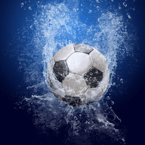 Фотообои футбольный мяч в воде (sport-0000019)
