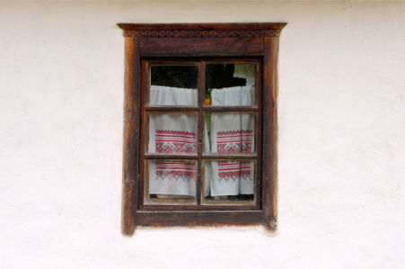 Фотообои Украина окно в селе (ukraine-0253)