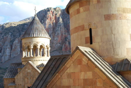 Фотообои армянский монастырь Нораванк (city-0001000)
