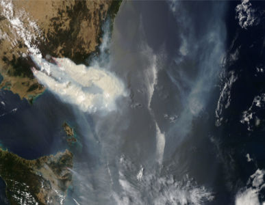 Фотообои NASA облака и море на верху (terra-00274)