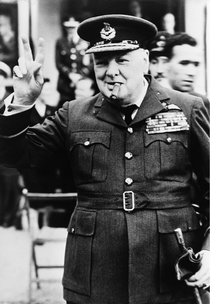 Фотообои Уинстон Черчилль в форме (retro-vintage-0000356)