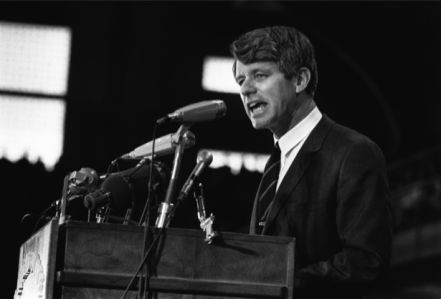 Роберт Кеннеди, брат американского президента (retro-vintage-0000345)