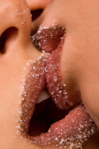Фотообои сахарный поцелуй (glamour-0000241)