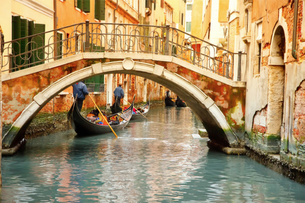 Фотообои канал в Венеции, Венеция, Италия (city-0000657)
