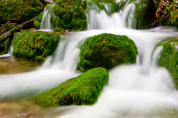 Фотообои с природой водопад камни каскад (nature-00020)