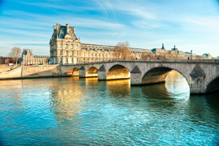 Фотообои Вид Лувра мост Искусств Париж (city-0001305)