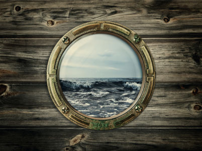 Фотообои иллюминатор в деревянном корабль (fantasy-0000047)