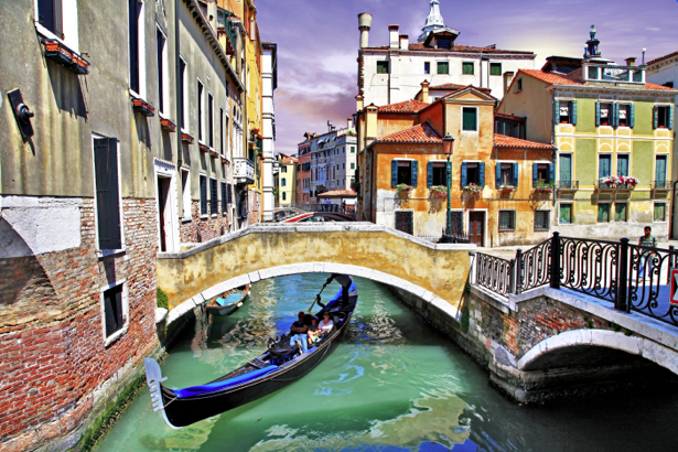Фотообои канал в Венеции Италия (city-0000653)